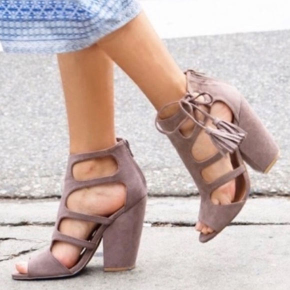 SOLD 🤑 Taupe Caged Tassel Cut Out Block Heel
Ankle Bootie - Picture 2 of 2